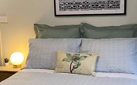 Meple Tiny Home, Pets Walk2Food Wifi Private Serene - Tassie Ferry Short Drive